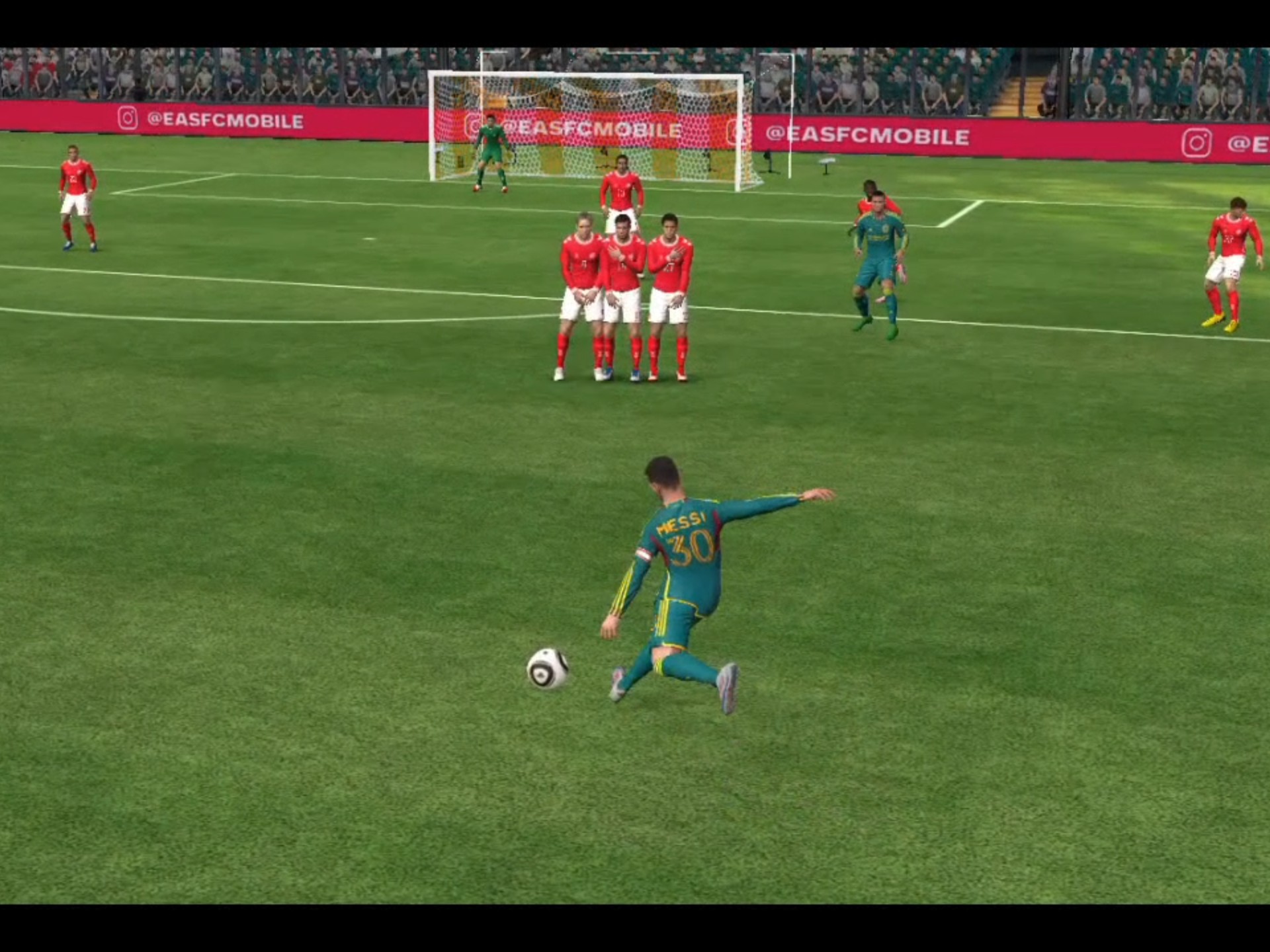 同乐城在线登录-巴萨前场传中精准，梅西多杀入禁区创造机会