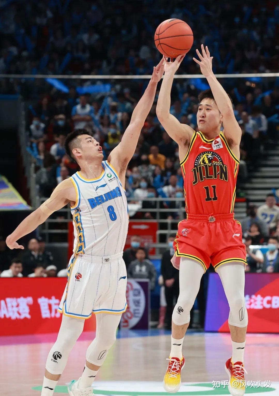 关于精采的籃球比賽即將揭幕,球星們將爭夺勝利的信息 关于精采的籃球比賽即將揭幕,球星們將爭夺勝利的信息