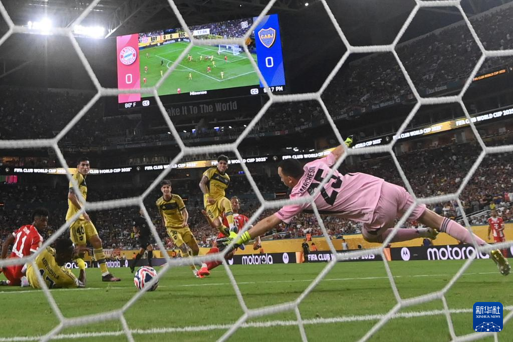 拜仁慕尼黑轻松出线，小组赛告捷的简单介绍