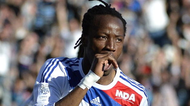 里昂中卫表现稳定,球队防守屡屡建功的简单介绍 里昂中卫表现稳定,球队防守屡屡建功的简单介绍