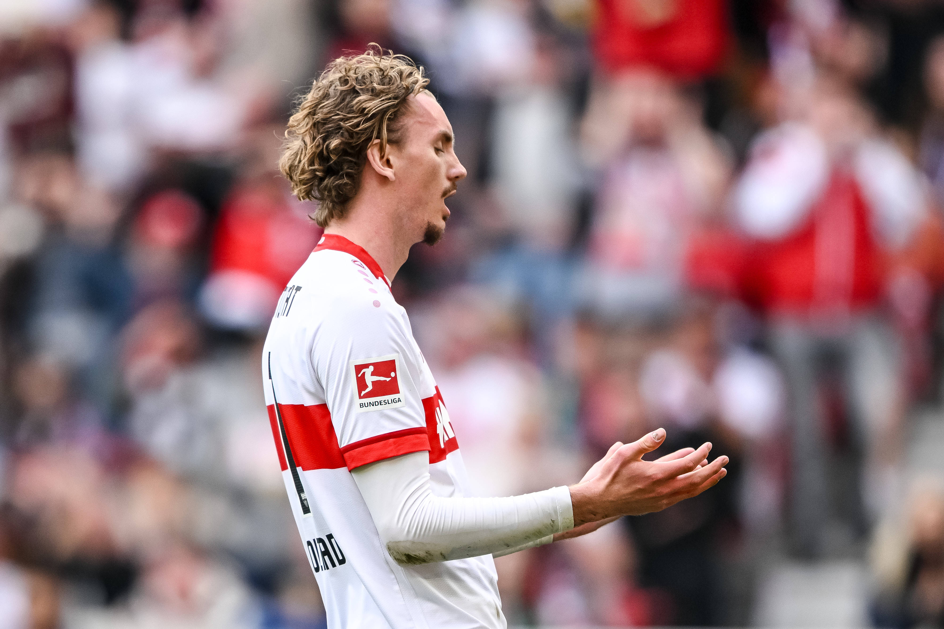 关于斯图加特客场惨败,德甲保级压力随之加大的信息 关于斯图加特客场惨败,德甲保级压力随之加大的信息