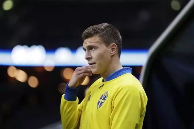 卢森堡游泳队员实现奇迹夺牌 卢森堡游泳队员实现奇迹夺牌