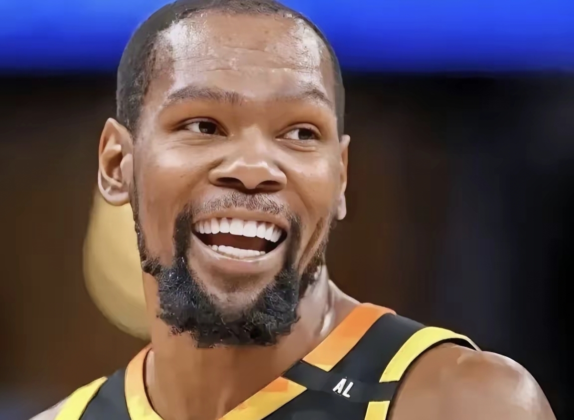 勇士力压火箭!杜兰特无敌表现带领球队 勇士力压火箭!杜兰特无敌表现带领球队