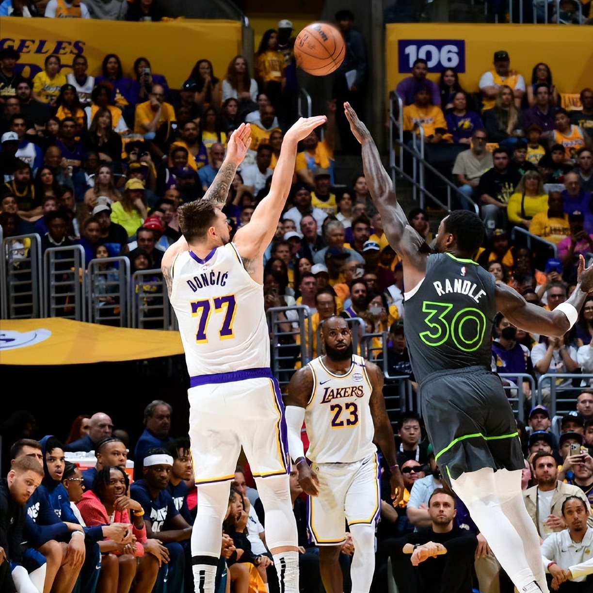 同乐城官方入口-包含小牛击败勇士，东契奇砍下27分送勇士两连败的词条