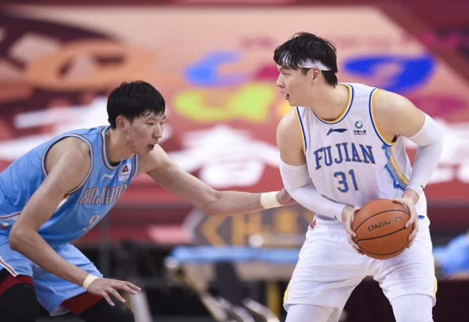 同乐城官网-沙尔克战胜强敌，积分榜上升