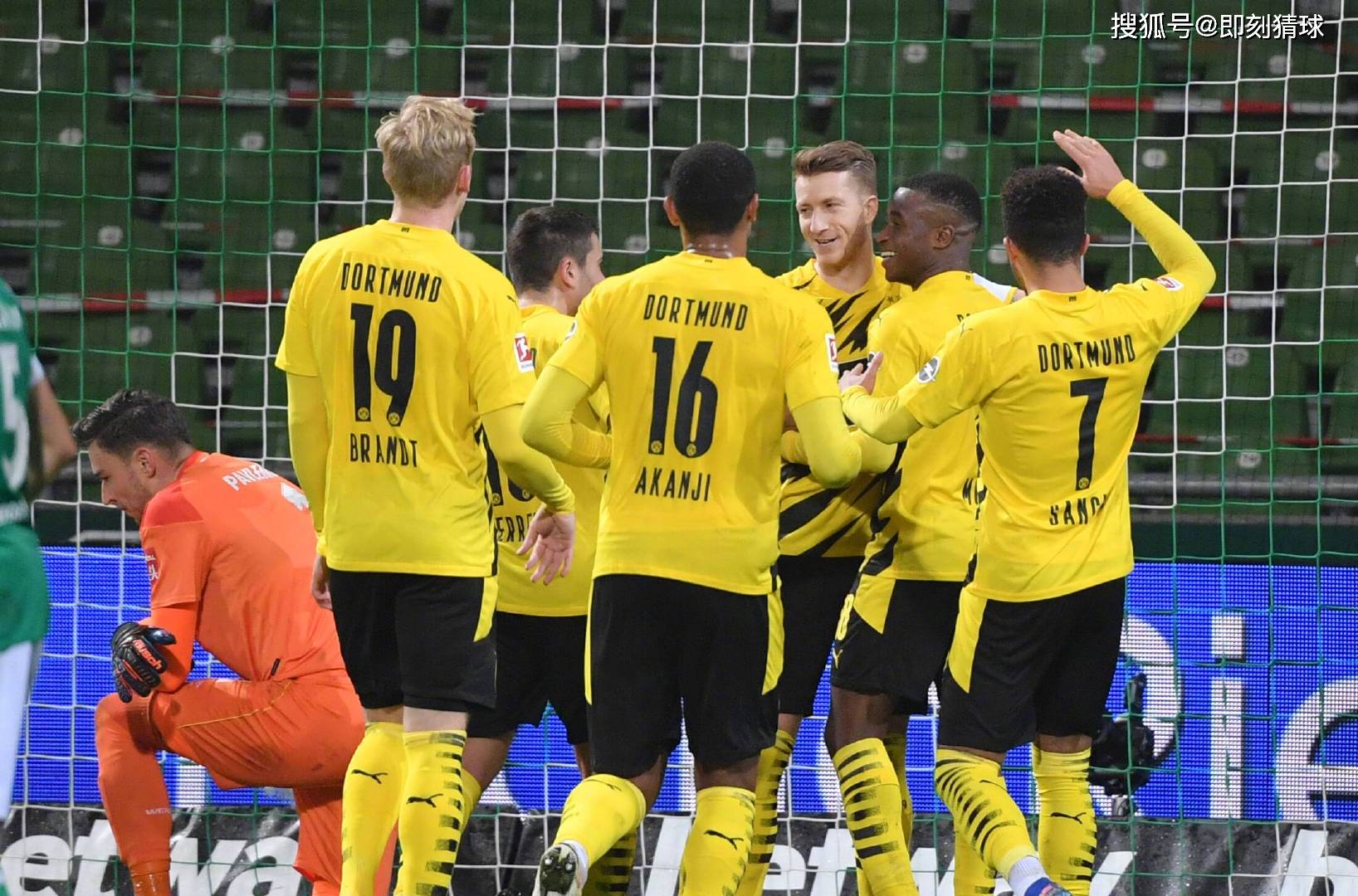 包含都灵队新帅上任，球队迎来转变的词条